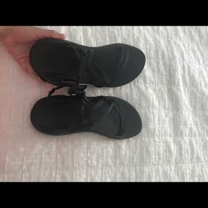 Chacos size 9 women's